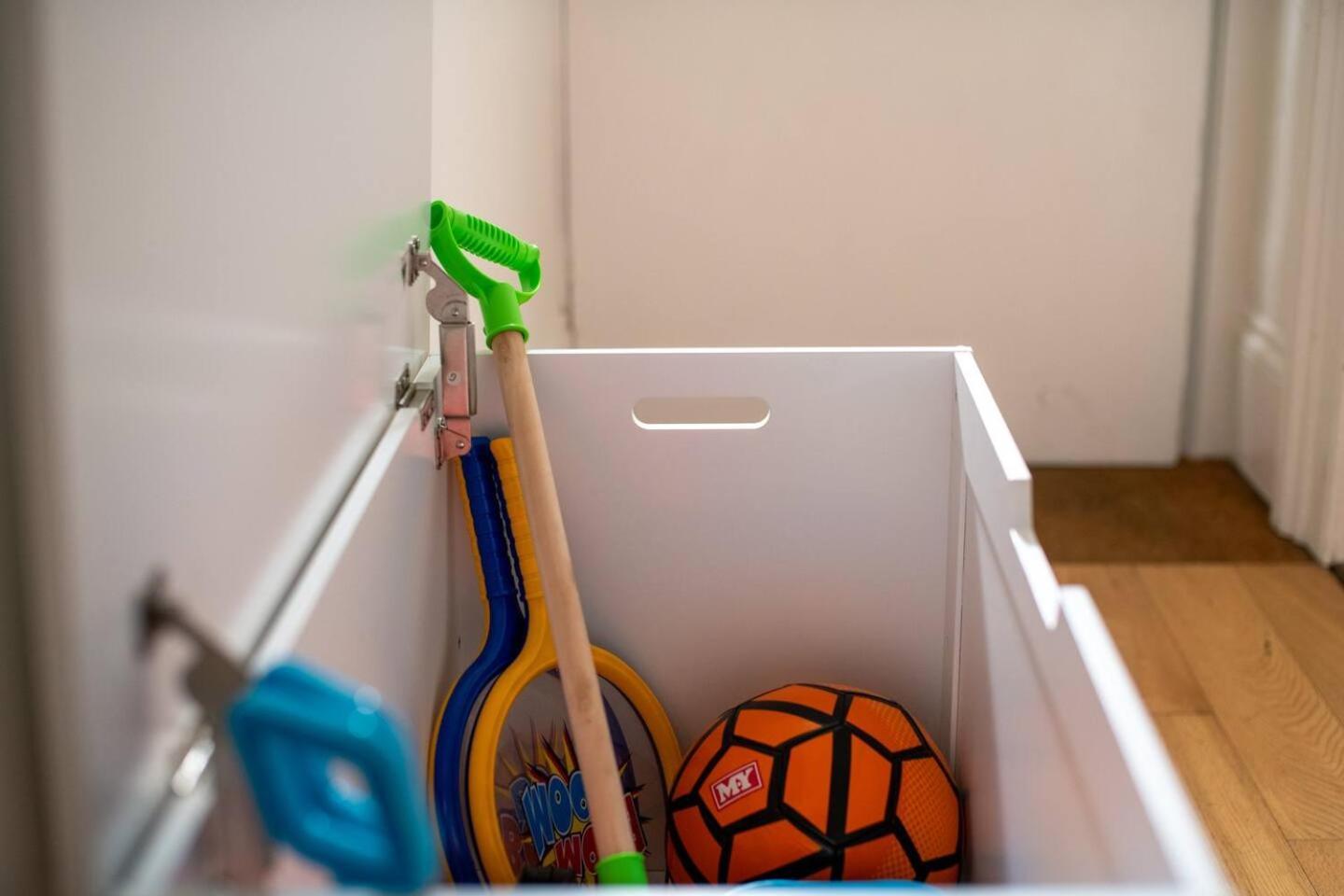 Family Friendly Flat Just Minutes From The Beach! พอร์ตสมัธ ภายนอก รูปภาพ